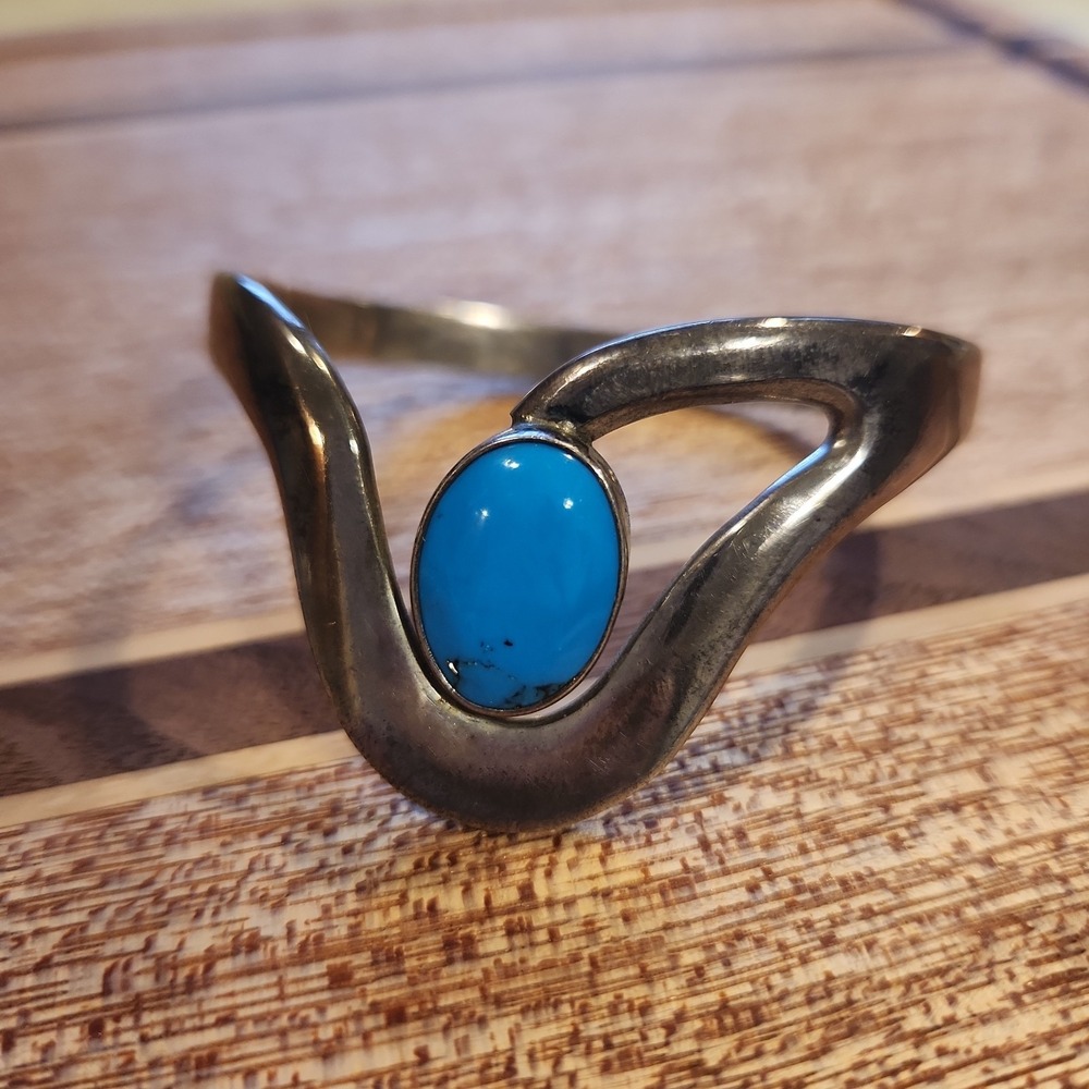 Vintage Mexican Sterling Silver 925 & Turquoise Bracelet Hinged Statement Trendy